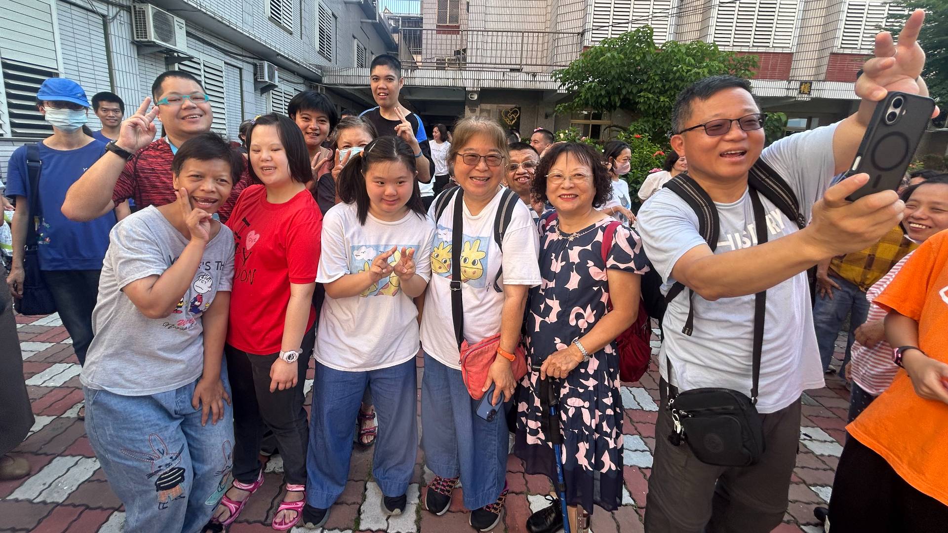 歡送美國教會志工