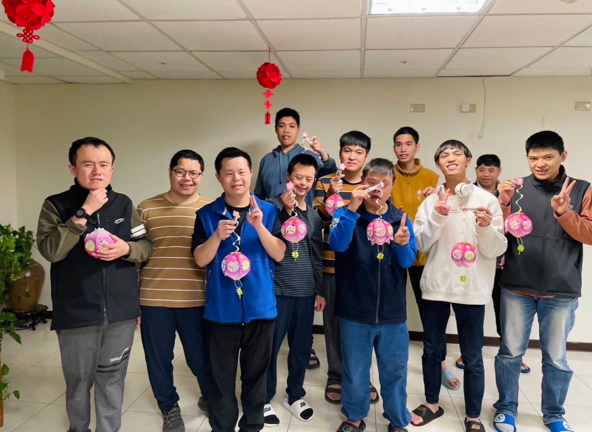 【點亮滿滿的祝福】